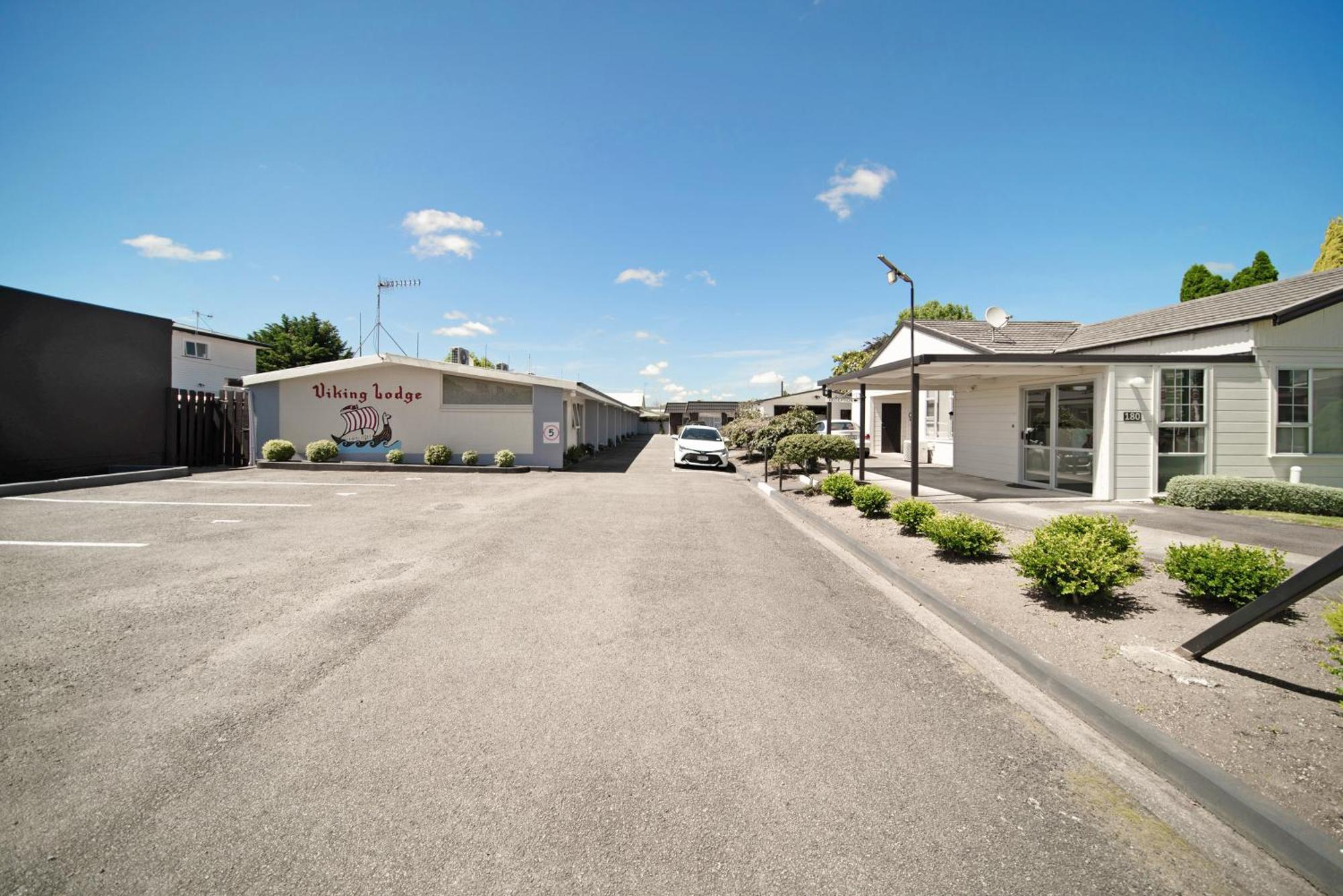 Viking Lodge Motel Tahoraiti Экстерьер фото